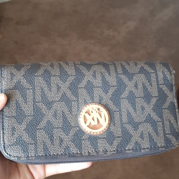 NX XN brown wallet with hand strap - Picture 1 of 3